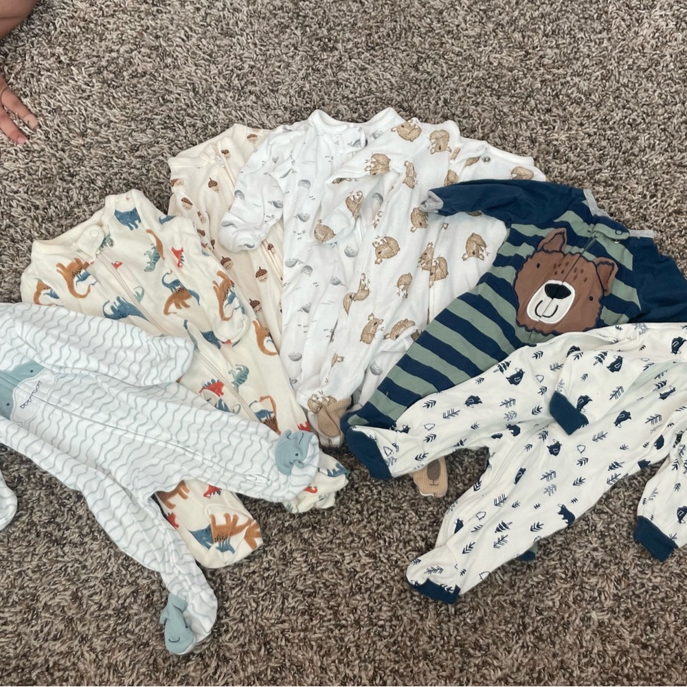 Newborn bodysuits